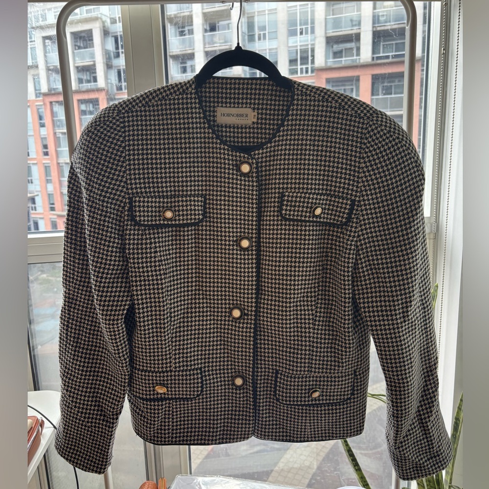 Hobnobber | Houndstooth Blazer in Black and White